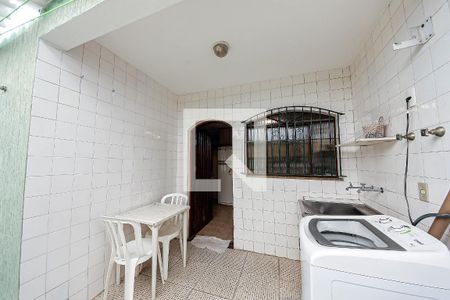 Casa à venda com 246m², 3 quartos e 3 vagasÁrea de Serviço