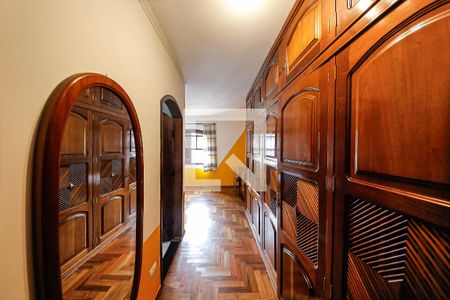 Casa à venda com 246m², 3 quartos e 3 vagasSuíte