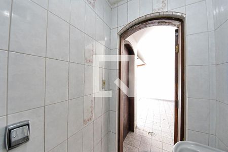 Casa à venda com 246m², 3 quartos e 3 vagasBanheiro 2