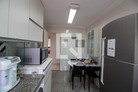 Apartamento para alugar com 140m², 3 quartos e 3 vagas Apartamento para alugar com 140m², 3 quartos e 3 vagasCozinha