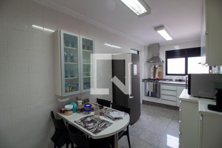 Apartamento para alugar com 140m², 3 quartos e 3 vagas Apartamento para alugar com 140m², 3 quartos e 3 vagasCozinha