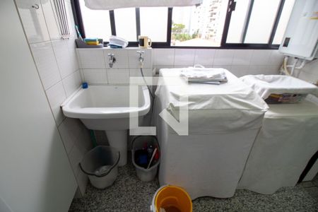 Apartamento para alugar com 140m², 3 quartos e 3 vagas Apartamento para alugar com 140m², 3 quartos e 3 vagasÁrea de Serviço