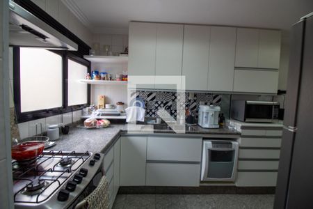 Apartamento para alugar com 140m², 3 quartos e 3 vagas Apartamento para alugar com 140m², 3 quartos e 3 vagasCozinha
