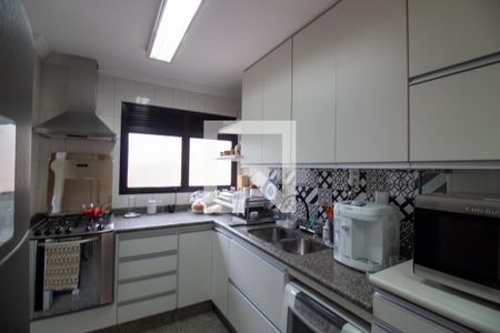 Apartamento para alugar com 140m², 3 quartos e 3 vagas Apartamento para alugar com 140m², 3 quartos e 3 vagasCozinha
