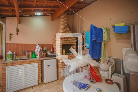 Casa à venda com 194m², 4 quartos e 2 vagasQuintal