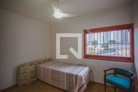 Casa à venda com 194m², 4 quartos e 2 vagasQuarto 2