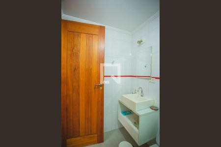 Casa à venda com 194m², 4 quartos e 2 vagasBanheiro de Serviço