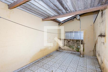 Casa à venda com 145m², 2 quartos e 2 vagas Casa à venda com 145m², 2 quartos e 2 vagasSacada