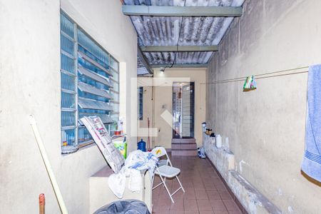 Casa à venda com 145m², 2 quartos e 2 vagas Casa à venda com 145m², 2 quartos e 2 vagasCorredor