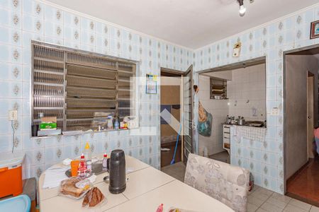 Casa à venda com 145m², 2 quartos e 2 vagas Casa à venda com 145m², 2 quartos e 2 vagasCozinha