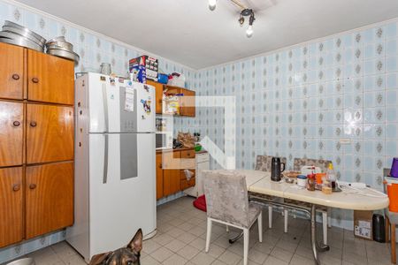 Casa à venda com 145m², 2 quartos e 2 vagas Casa à venda com 145m², 2 quartos e 2 vagasCozinha