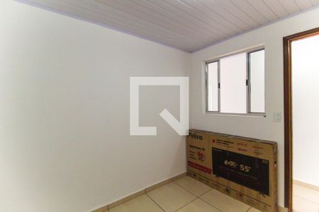 Quarto 1 de casa para alugar com 2 quartos, 40m² em Vila Campanela, São Paulo