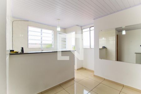 Sala de casa para alugar com 2 quartos, 40m² em Vila Campanela, São Paulo