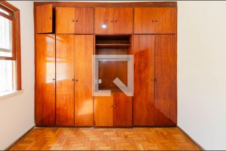 Casa à venda com 180m², 4 quartos e 2 vagasQuarto 3