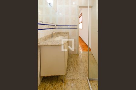 Casa à venda com 180m², 4 quartos e 2 vagasBanheiro suíte