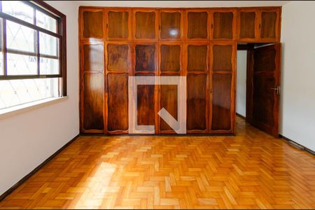 Casa à venda com 180m², 4 quartos e 2 vagasQuarto 2