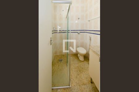 Casa à venda com 180m², 4 quartos e 2 vagasBanheiro suíte