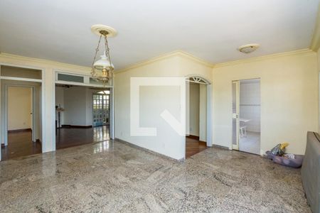 Sala 2 de casa para alugar com 4 quartos, 180m² em Pau Pombo, Nova Lima