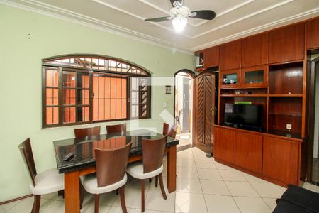 Sala de casa à venda com 3 quartos, 128m² em Parque Boturussu, São Paulo