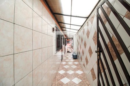 Casa à venda com 128m², 3 quartos e 2 vagasCorredor