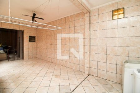 Casa à venda com 128m², 3 quartos e 2 vagasÁrea de Serviço