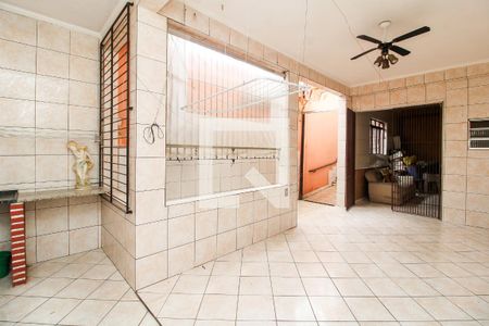 Casa à venda com 128m², 3 quartos e 2 vagasÁrea de Serviço