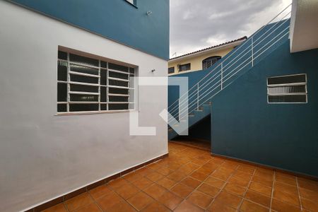 Casa para alugar com 130m², 2 quartos e 2 vagasQuintal