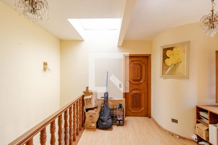 Casa à venda com 160m², 4 quartos e 2 vagas Casa à venda com 160m², 4 quartos e 2 vagasCorredor