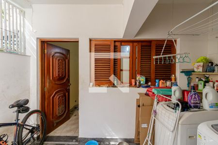 Casa à venda com 160m², 4 quartos e 2 vagas Casa à venda com 160m², 4 quartos e 2 vagasÁrea de Serviço