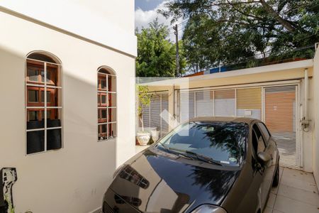 Casa à venda com 160m², 4 quartos e 2 vagas Casa à venda com 160m², 4 quartos e 2 vagasGaragem