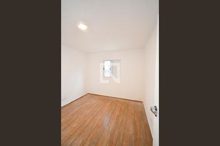 Quarto 1 de apartamento para alugar com 2 quartos, 55m² em Vila Mazzei, São Paulo