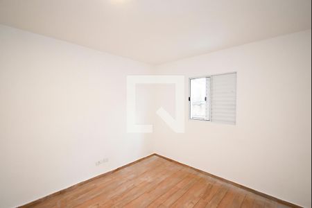 Quarto 1 de apartamento para alugar com 2 quartos, 55m² em Vila Mazzei, São Paulo