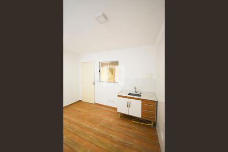 Sala/Cozinha  de apartamento para alugar com 2 quartos, 55m² em Vila Mazzei, São Paulo