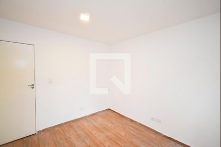 Quarto 1 de apartamento para alugar com 2 quartos, 55m² em Vila Mazzei, São Paulo