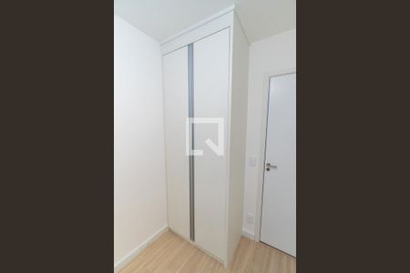 Quarto 1 - Armários de apartamento para alugar com 2 quartos, 38m² em Jardim Oriental, São Paulo