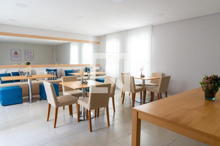 Apartamento para alugar com 38m², 2 quartos e sem vagaÁrea comum - Salão de festas