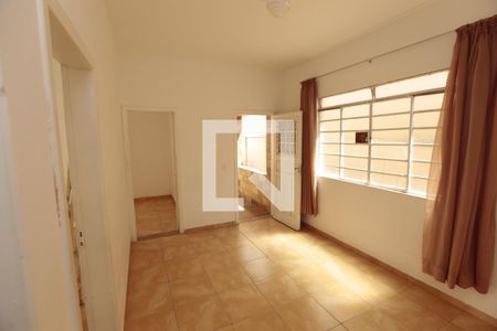 Sala de casa à venda com 3 quartos, 181m² em Vila São Paulo, Contagem