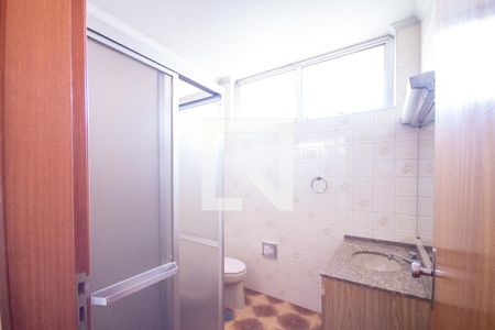 Casa à venda com 186m², 3 quartos e 3 vagasBanheiro Social 