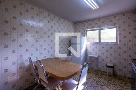 Casa à venda com 186m², 3 quartos e 3 vagasCozinha 