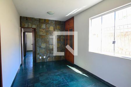 Sala de apartamento à venda com 3 quartos, 80m² em Carlos Prates, Belo Horizonte