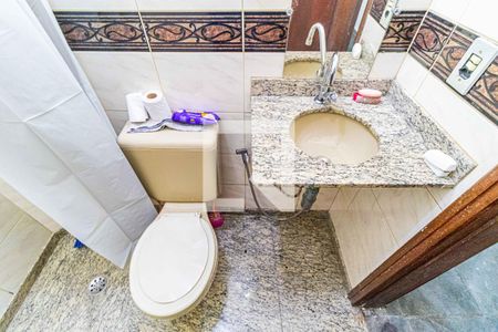 Casa para alugar com 70m², 4 quartos e 2 vagasBanheiro