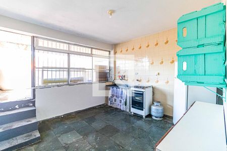 Casa para alugar com 70m², 4 quartos e 2 vagasCozinha