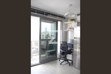 Sala de apartamento para alugar com 1 quarto, 30m² em Rebouças, Curitiba