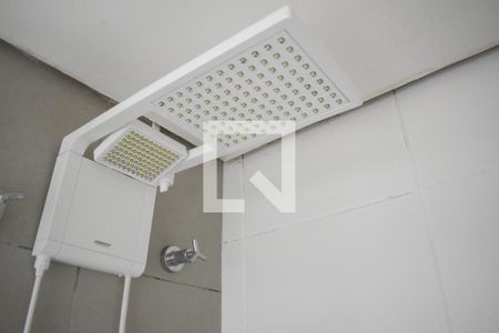 Banheiro de apartamento para alugar com 1 quarto, 30m² em Rebouças, Curitiba