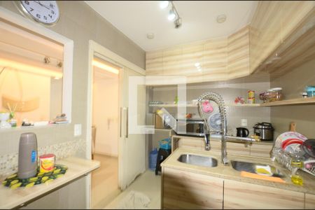 Apartamento à venda com 140m², 3 quartos e 2 vagasCozinha