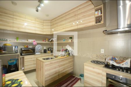 Apartamento à venda com 140m², 3 quartos e 2 vagasCozinha