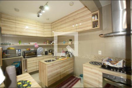 Apartamento à venda com 140m², 3 quartos e 2 vagasCozinha