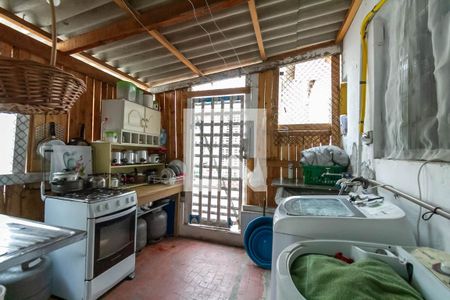 Casa à venda com 204m², 2 quartos e 4 vagas Casa à venda com 204m², 2 quartos e 4 vagasÁrea de Serviço