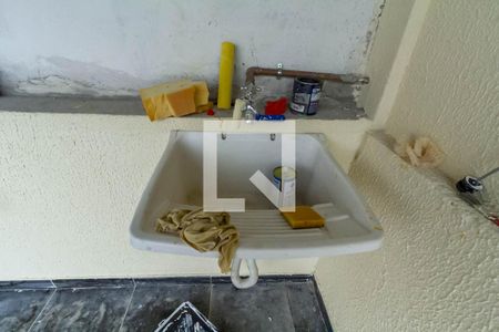 Casa à venda com 204m², 2 quartos e 4 vagas Casa à venda com 204m², 2 quartos e 4 vagasÁrea de Serviço Casa 2