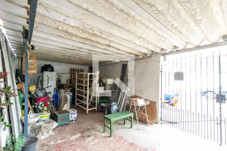 Casa à venda com 204m², 2 quartos e 4 vagas Casa à venda com 204m², 2 quartos e 4 vagasGaragem